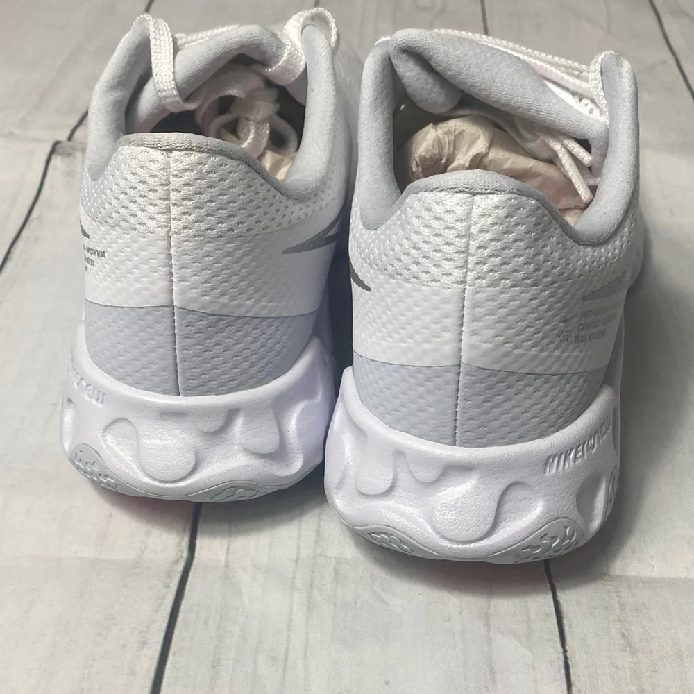 Nike Renew Women’s Running Shoes White/Silver with Pink Sole Size 8.5 NWOT - Picture 4 of 11